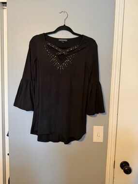 New York Laundry Black Bell-Sleeve Top with Gold Studs